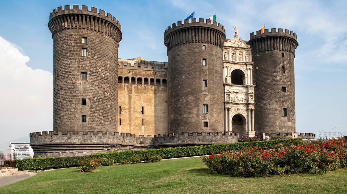 Castel Nuovo (Maschio Angioino) - Lifestyle - Napoli - Naples Italy