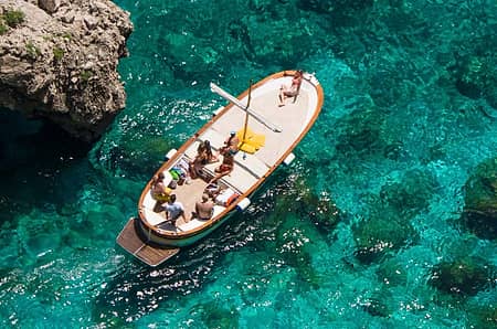 Guida al noleggio di una barca a Capri e in Costiera Amalfitana