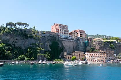 How to get to Sorrento Italy