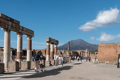 pompeii visit